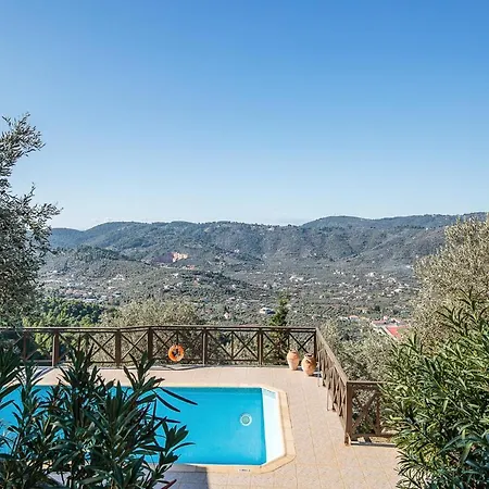 Sleeps 2 With Pool And Air Con Villa Skopelos